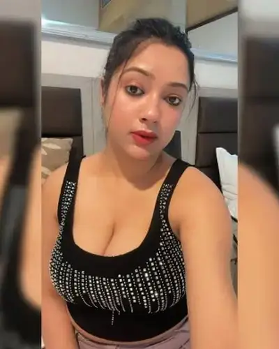 Call Girls Service Rajgarhi